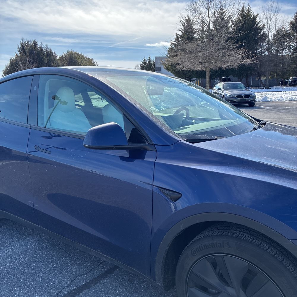 2024 Tesla Model Y Long Range - Image 53