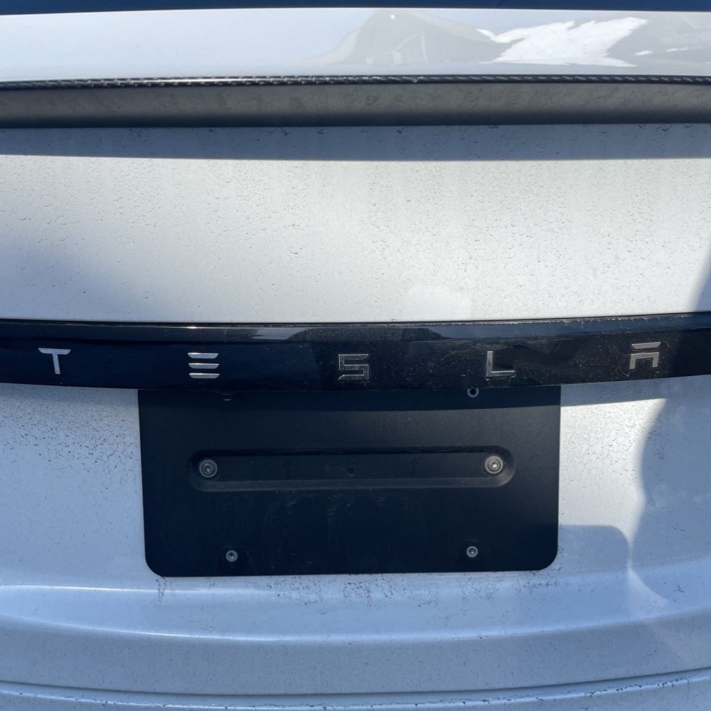 2023 Tesla Model S Plaid - Image 6