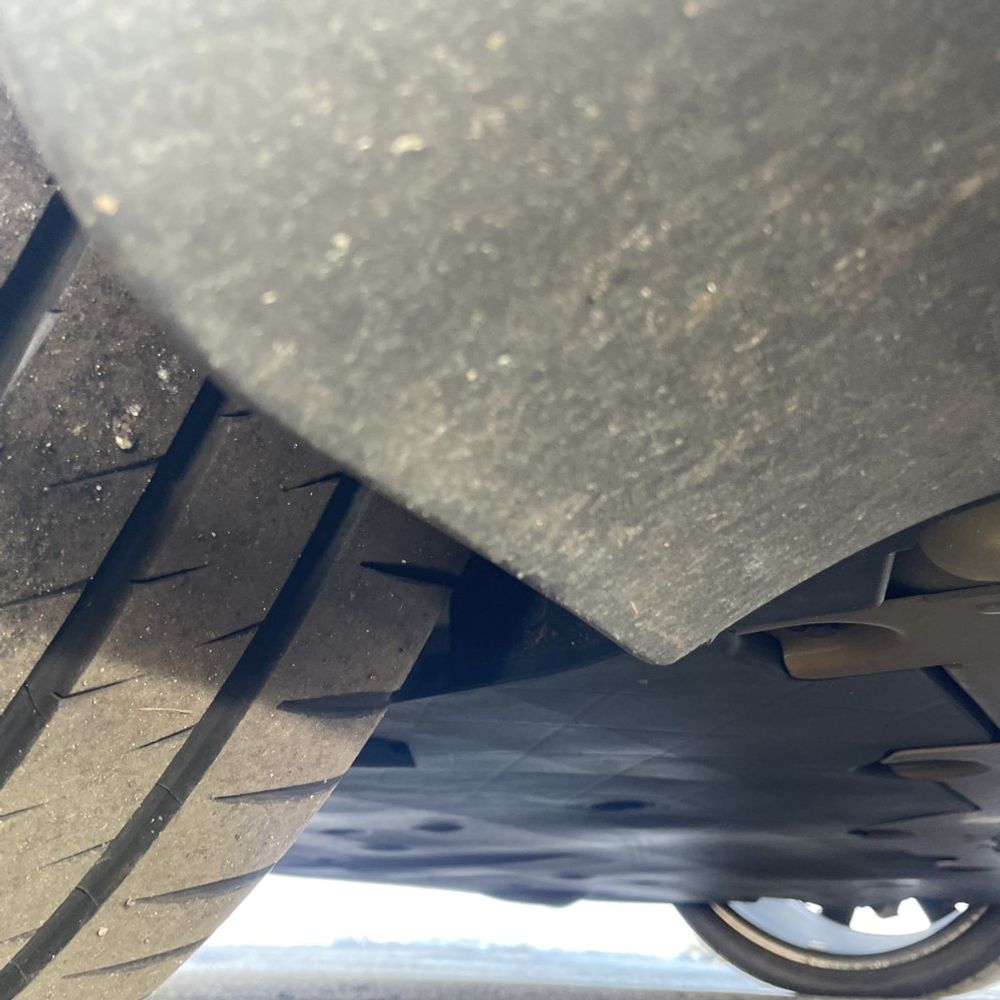 2023 Tesla Model S Plaid - Image 10