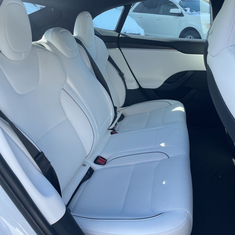 2023 Tesla Model S Plaid - Image 23