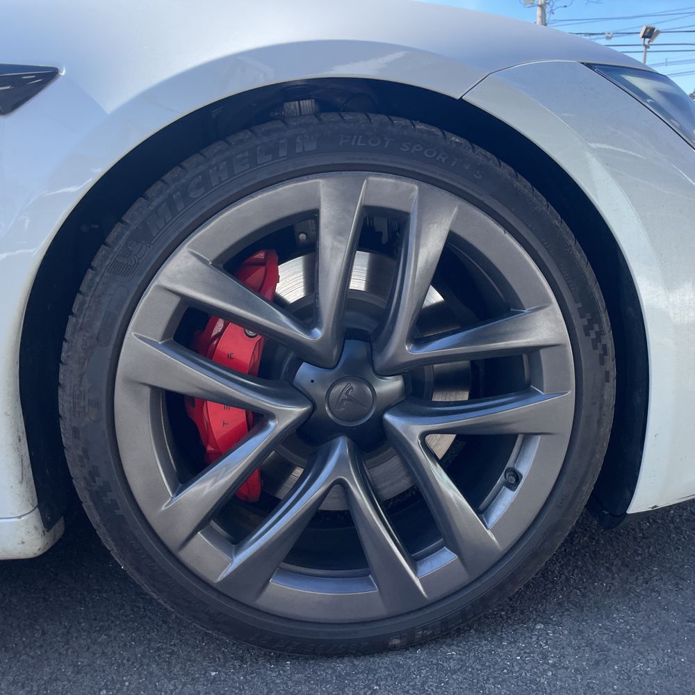 2023 Tesla Model S Plaid - Image 39