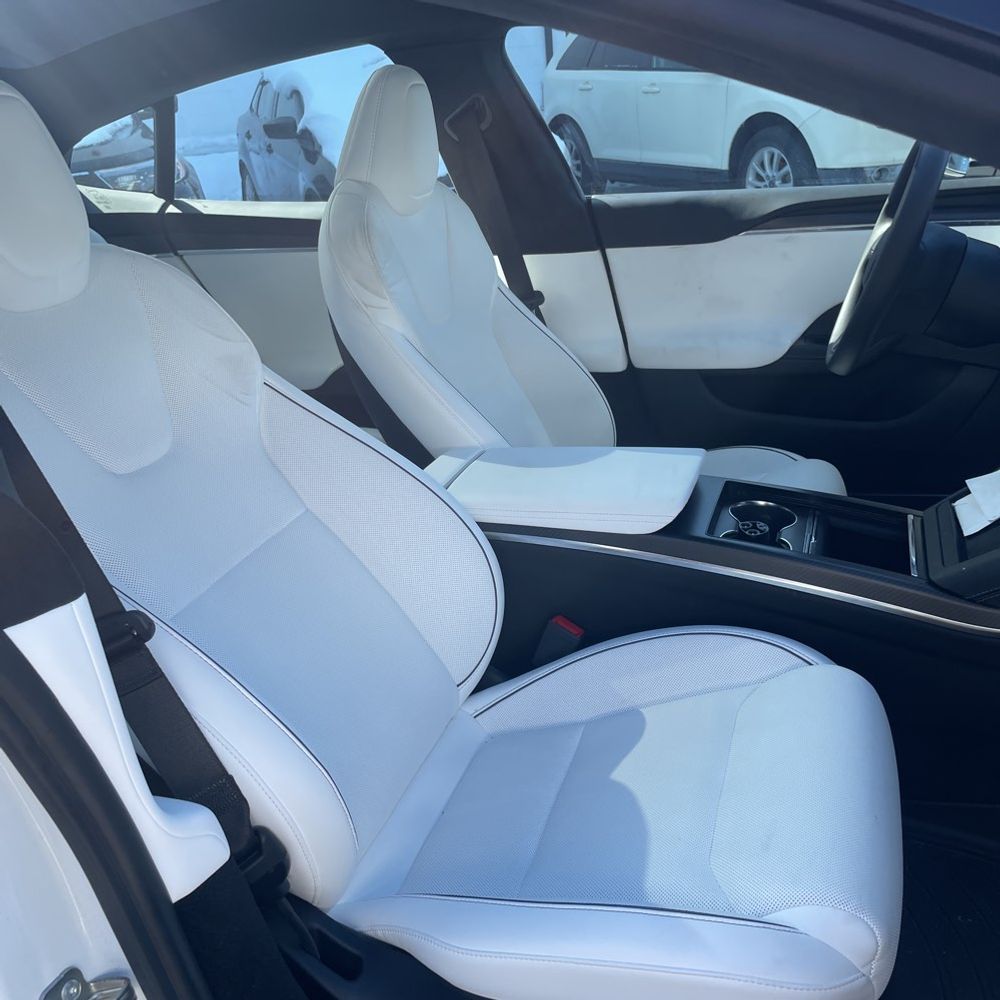 2023 Tesla Model S Plaid - Image 48