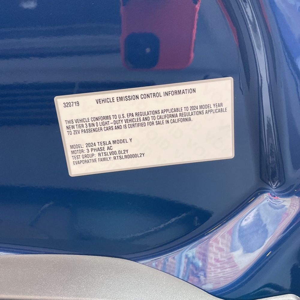 2024 Tesla Model Y Performance - Image 26