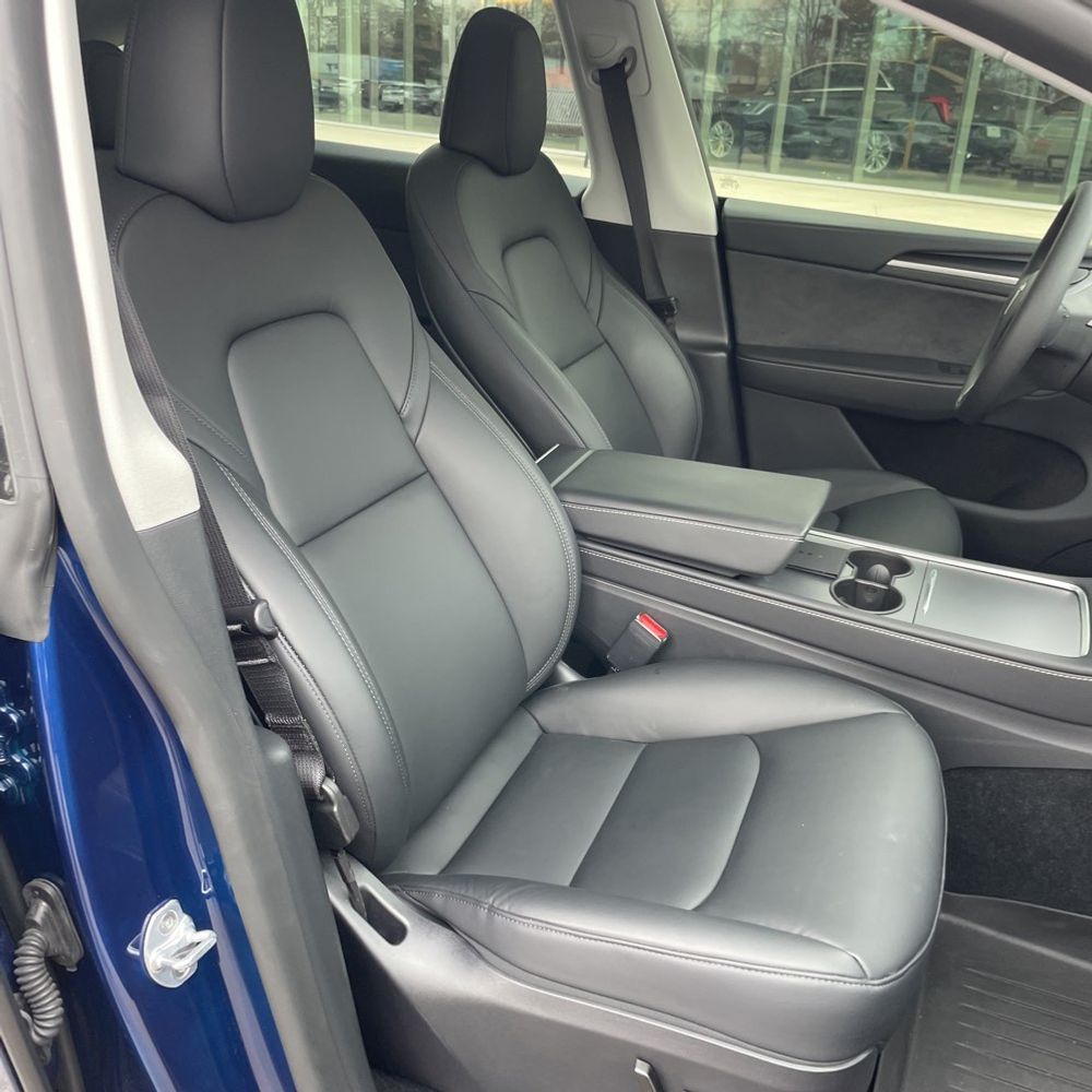 2024 Tesla Model Y Performance - Image 28