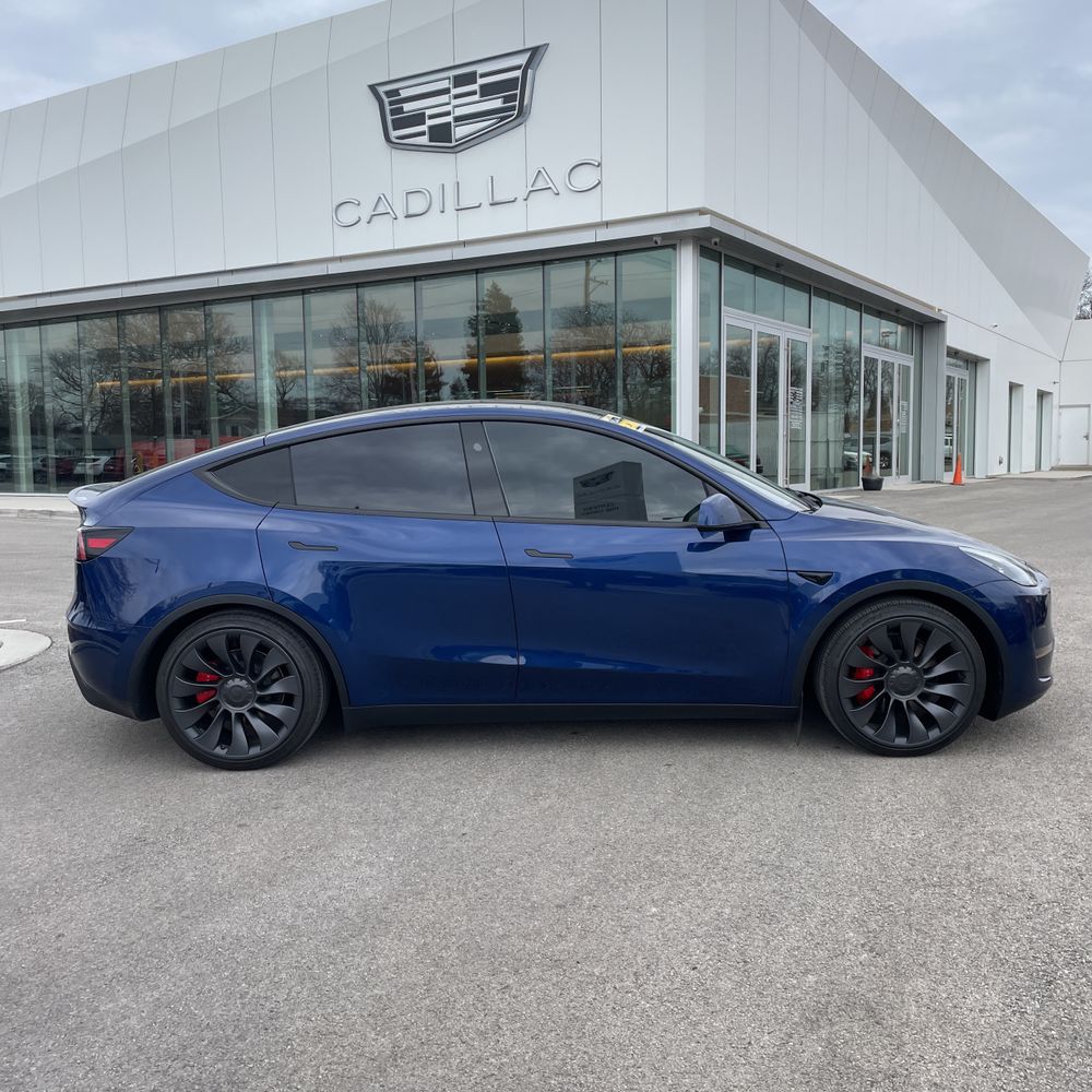 2024 Tesla Model Y Performance - Image 32