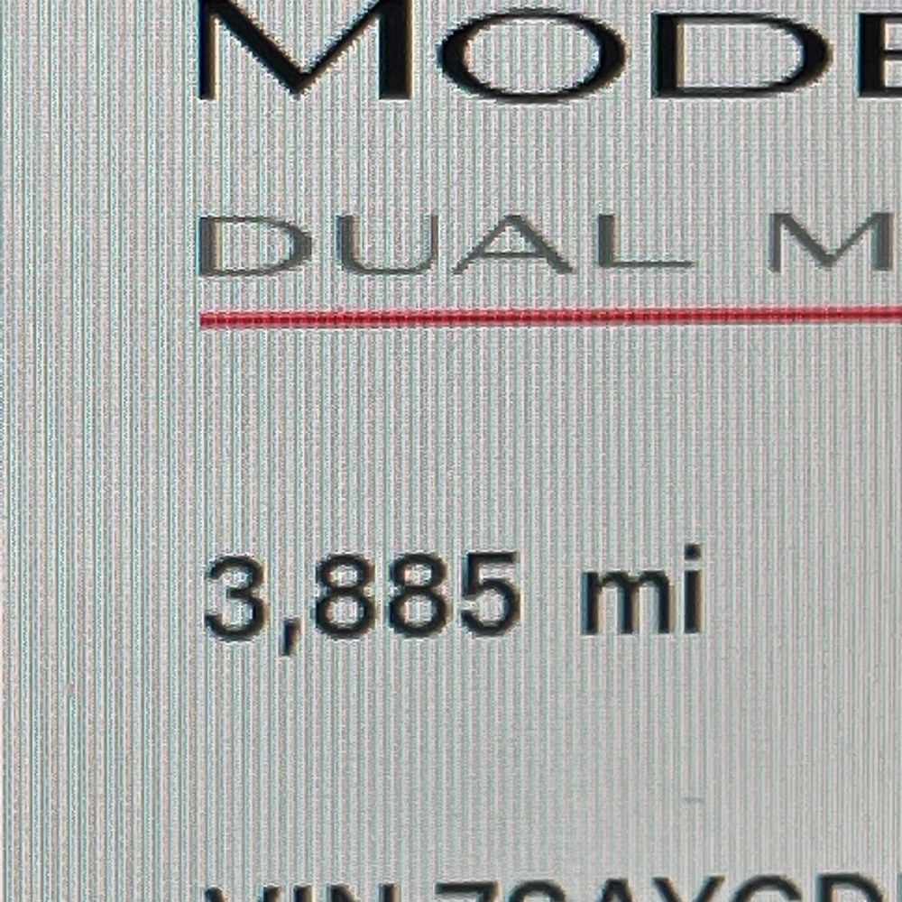 2024 Tesla Model Y Performance - Image 35