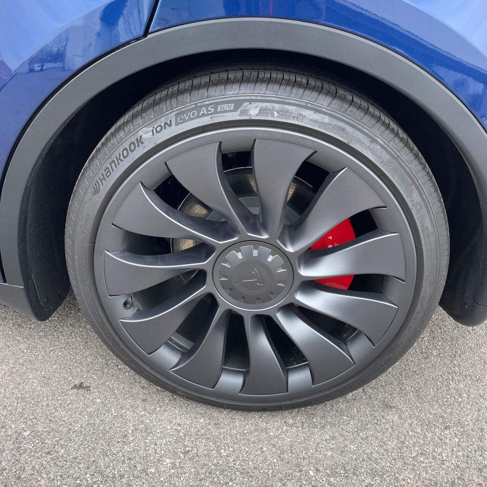 2024 Tesla Model Y Performance - Image 37