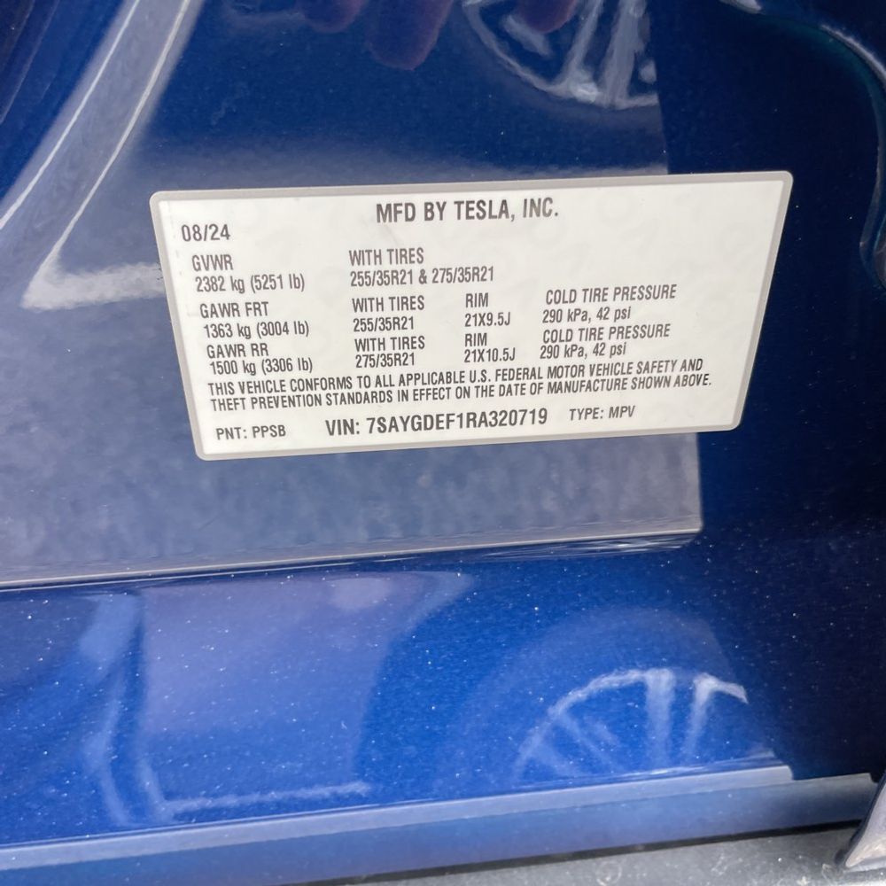 2024 Tesla Model Y Performance - Image 38