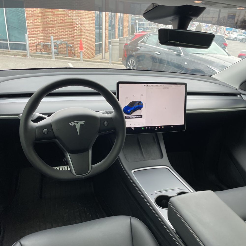 2024 Tesla Model Y Performance - Image 39
