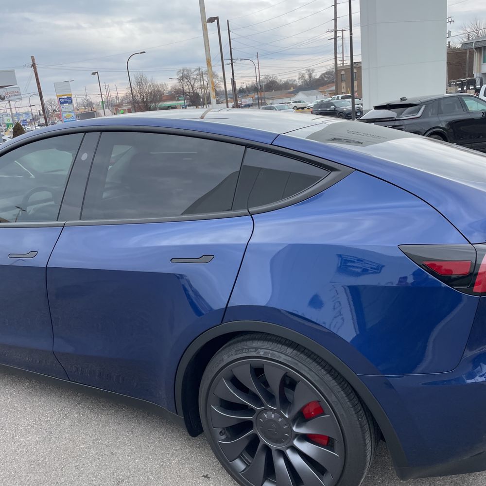 2024 Tesla Model Y Performance - Image 45