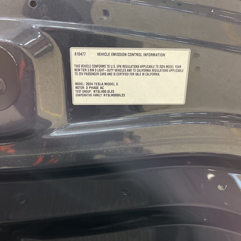 2024 Tesla Model 3 Performance - Image 6
