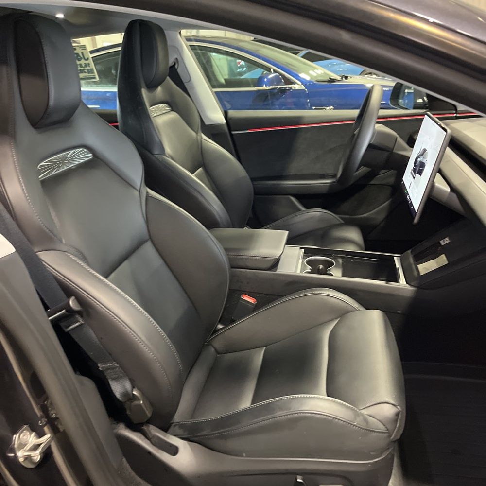 2024 Tesla Model 3 Performance - Image 15