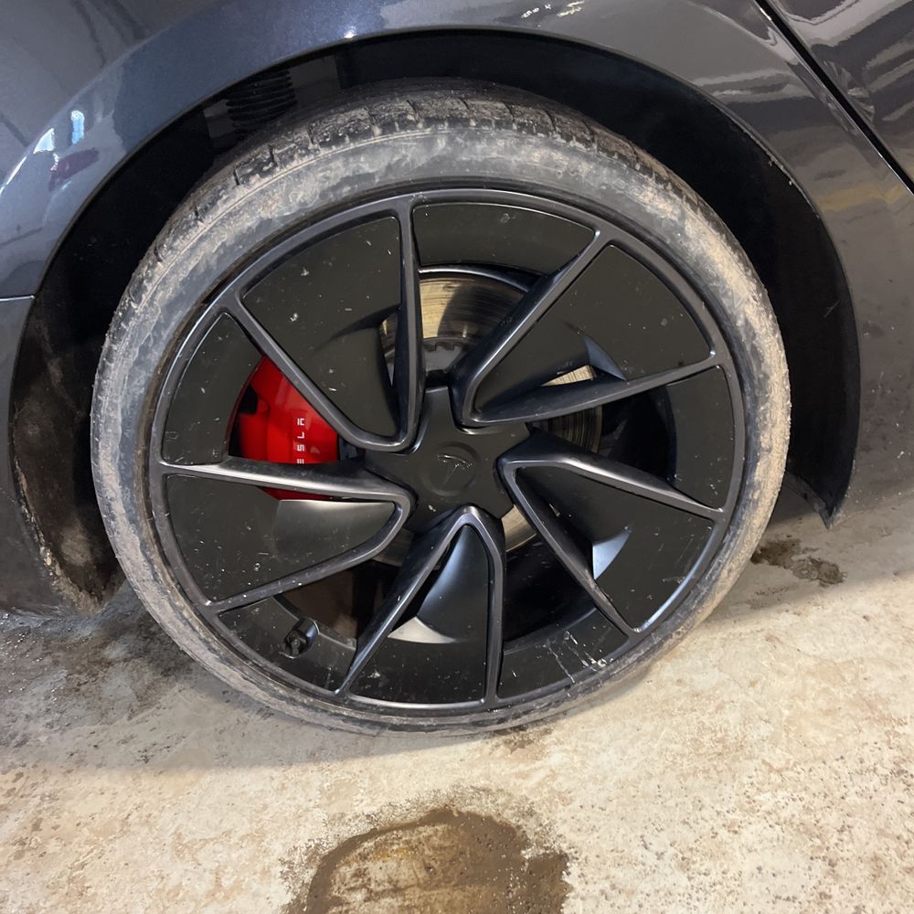 2024 Tesla Model 3 Performance - Image 20