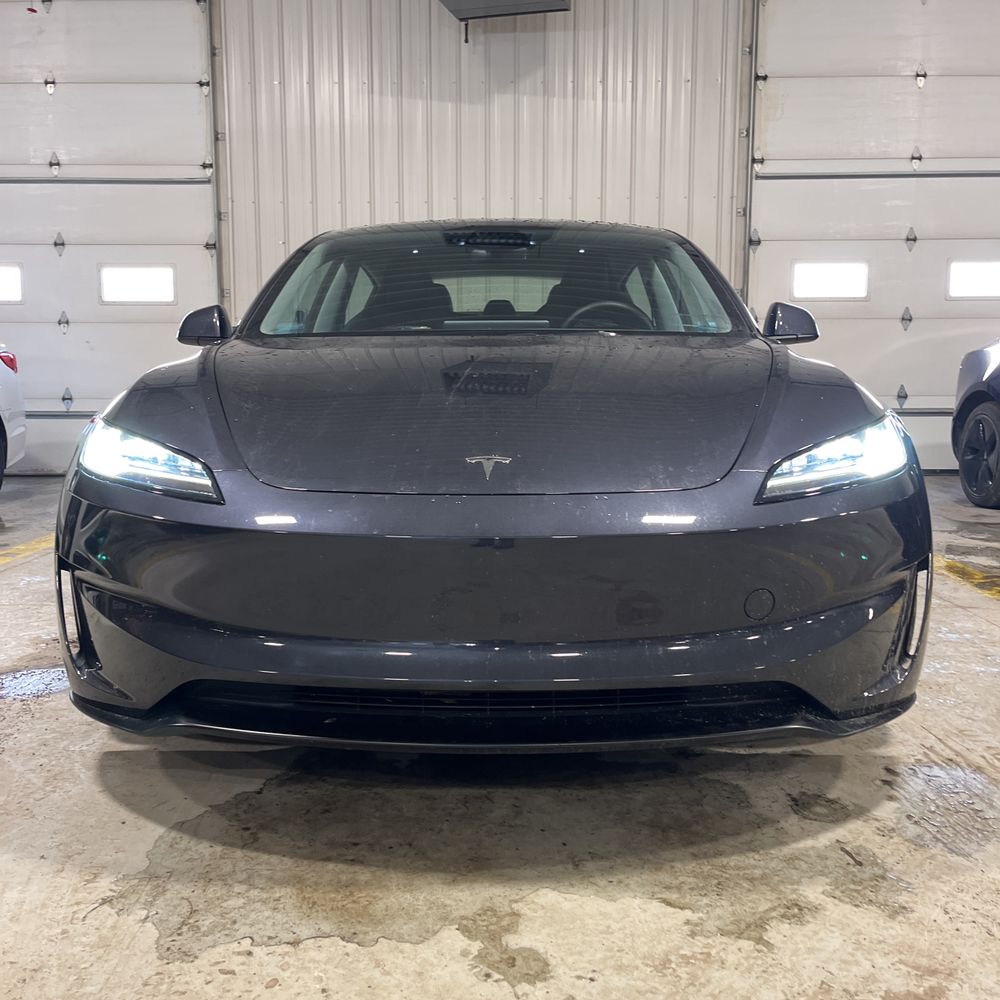 2024 Tesla Model 3 Performance - Image 39