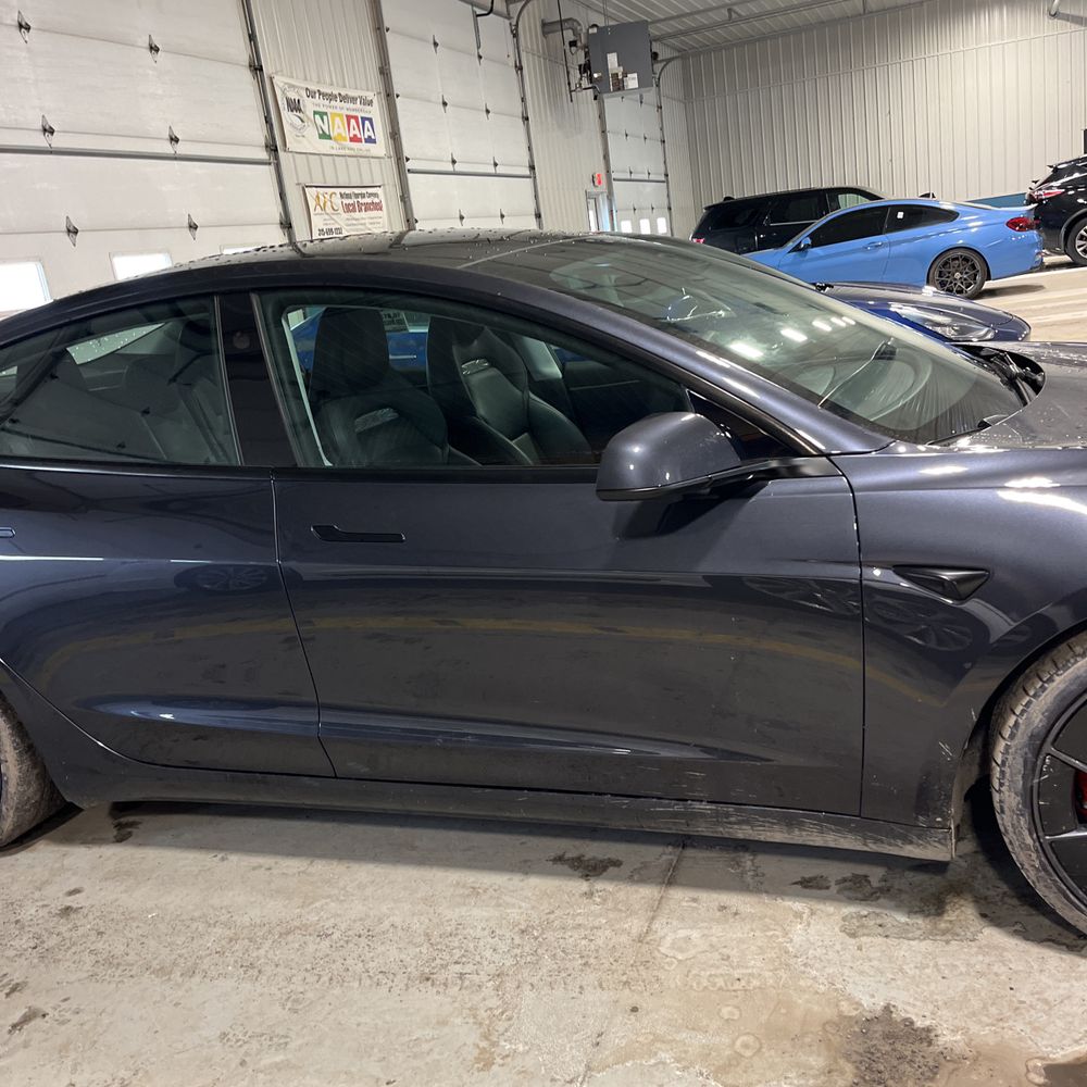 2024 Tesla Model 3 Performance - Image 49