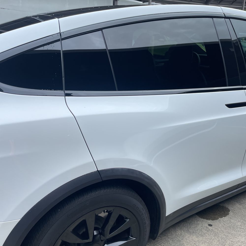 2022 Tesla Model X Base - Image 21