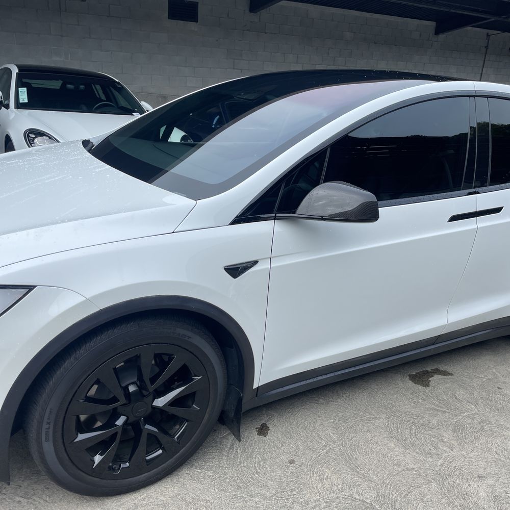 2022 Tesla Model X Base - Image 27