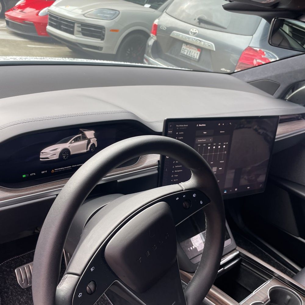 2022 Tesla Model X Base - Image 28