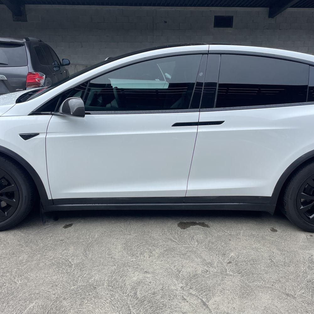 2022 Tesla Model X Base - Image 34