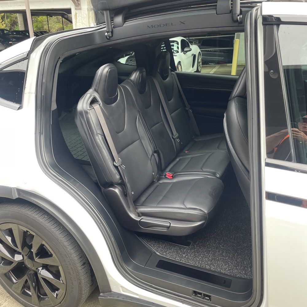 2022 Tesla Model X Base - Image 38