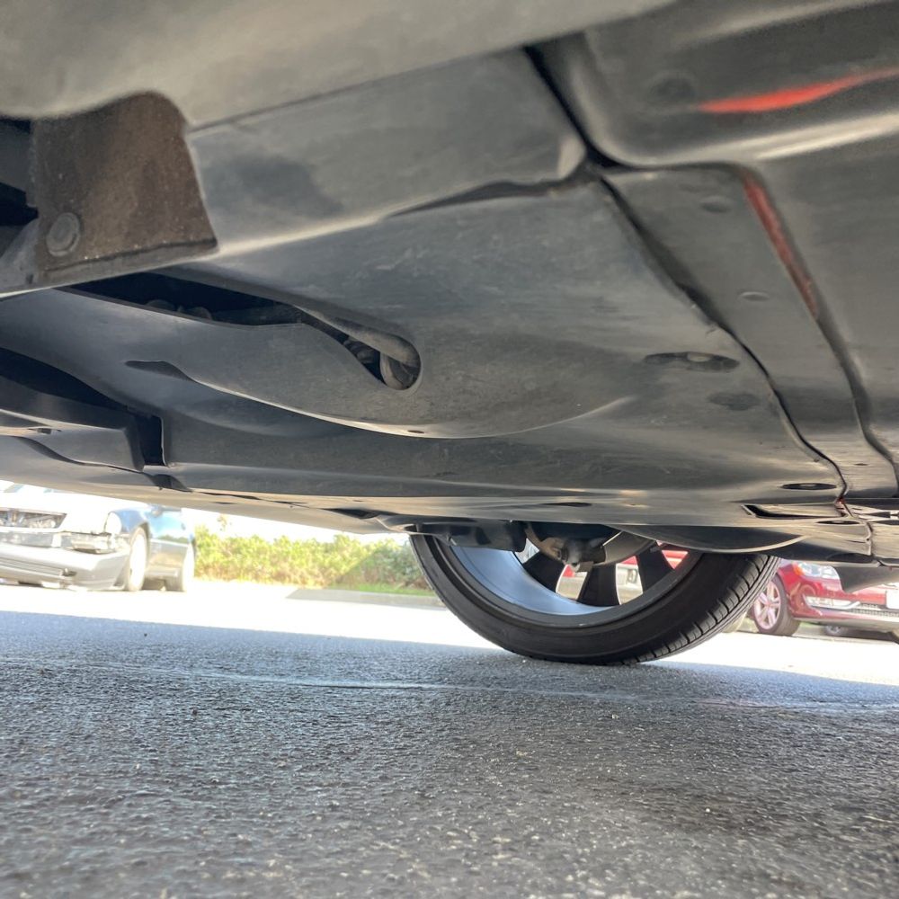 2025 Tesla Model Y Long Range - Image 22