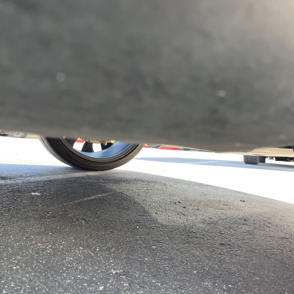 2025 Tesla Model Y Long Range - Image 24