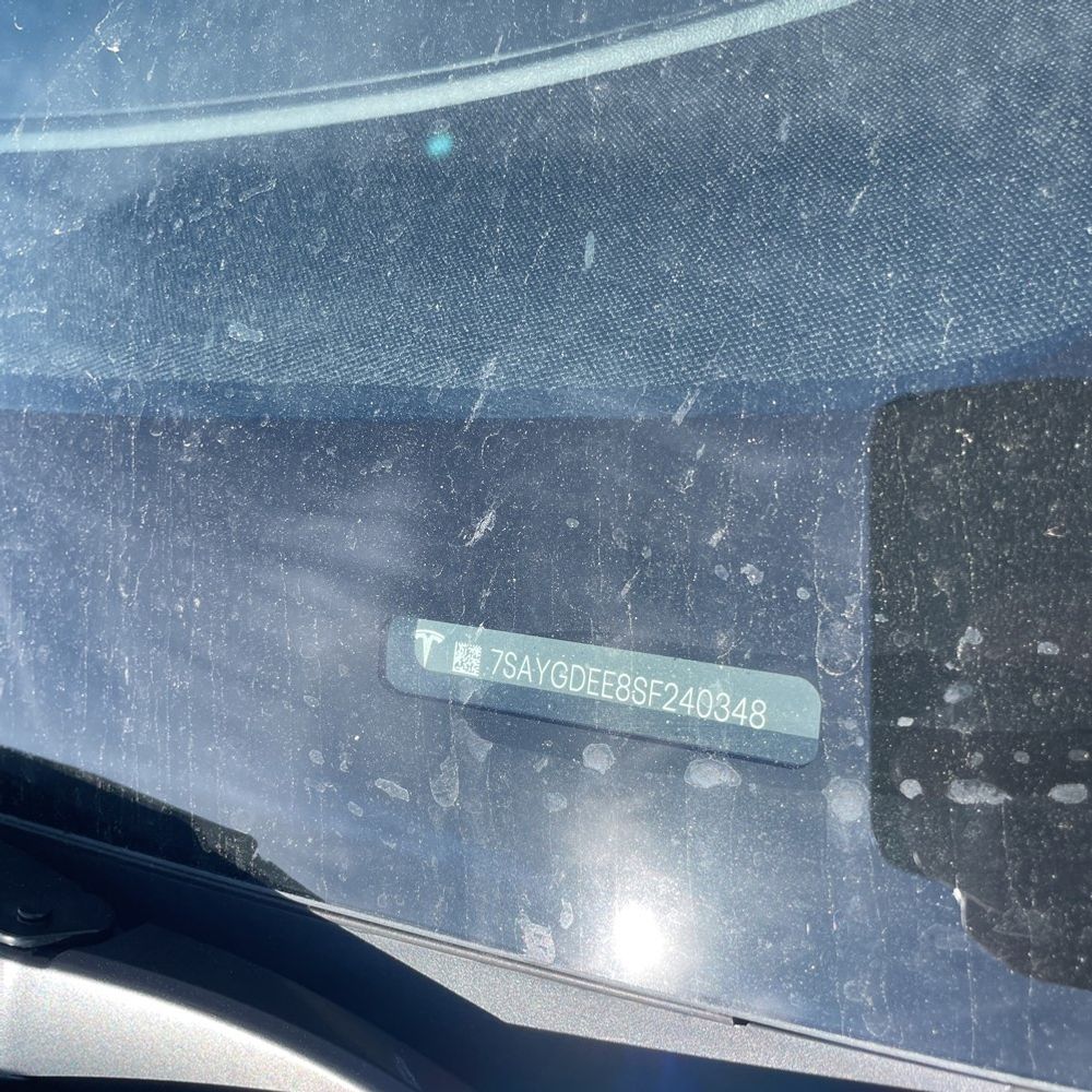 2025 Tesla Model Y Long Range - Image 33