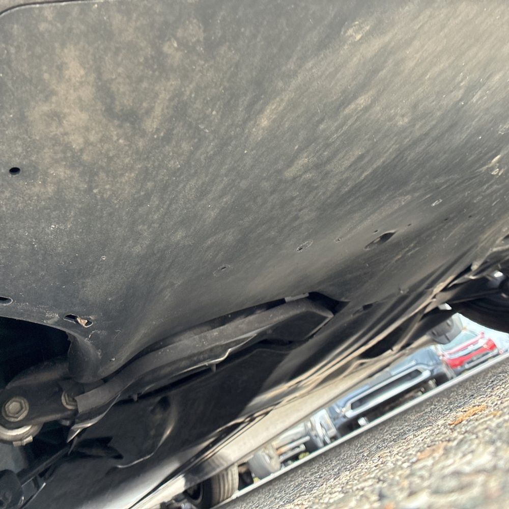 2026 Tesla Model Y Long Range - Image 7