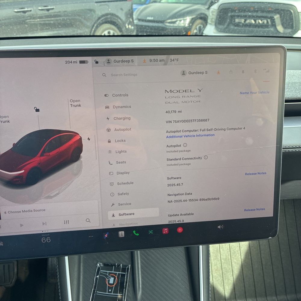 2026 Tesla Model Y Long Range - Image 21