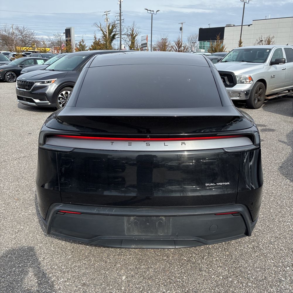 2026 Tesla Model Y Long Range - Image 30
