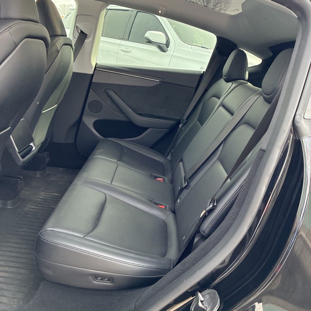 2026 Tesla Model Y Long Range - Image 41