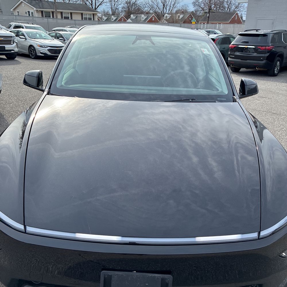 2026 Tesla Model Y Long Range - Image 50