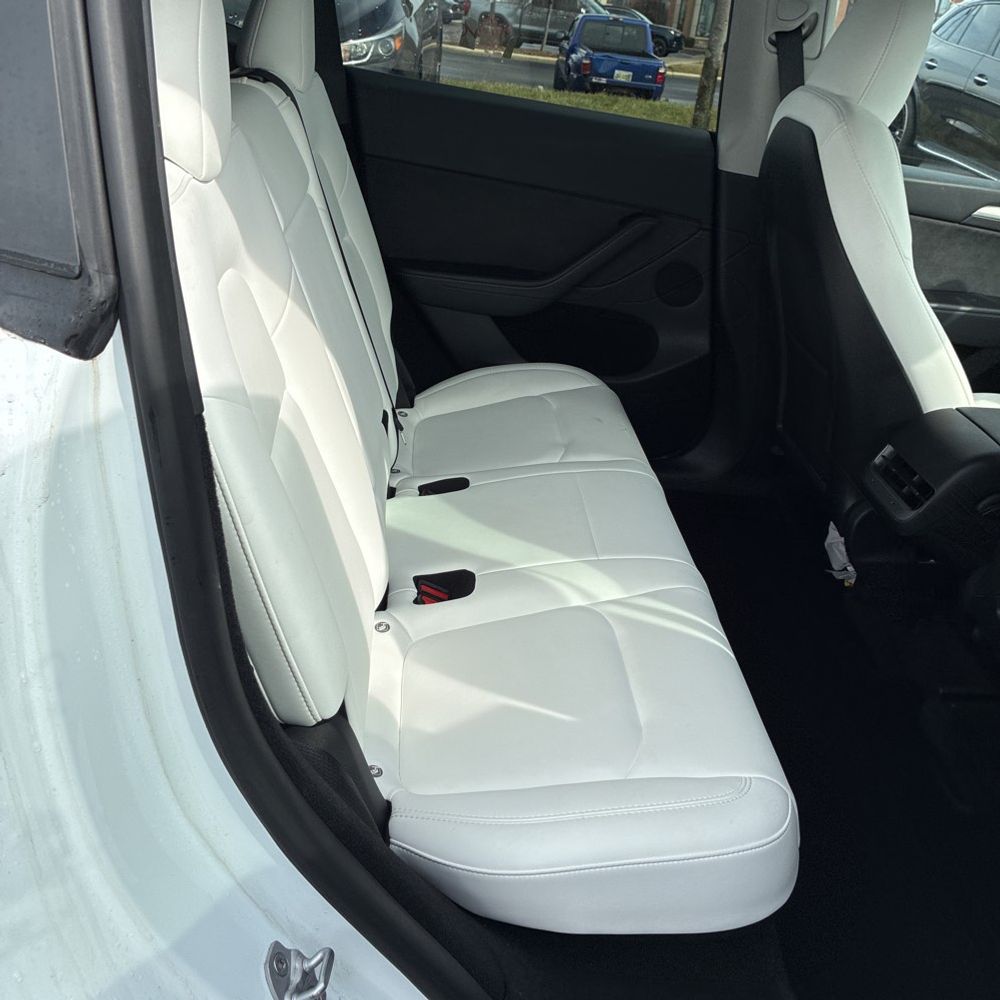 2023 Tesla Model Y Long Range - Image 11