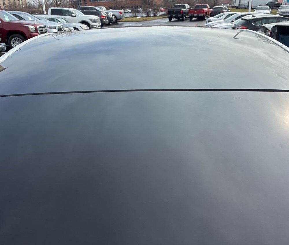 2023 Tesla Model Y Long Range - Image 21