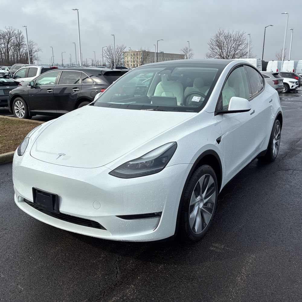 2023 Tesla Model Y Long Range