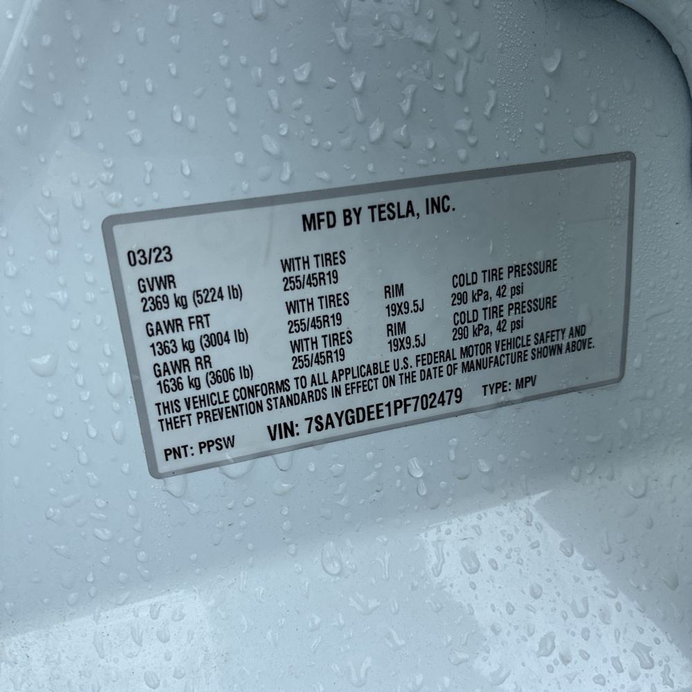 2023 Tesla Model Y Long Range - Image 33