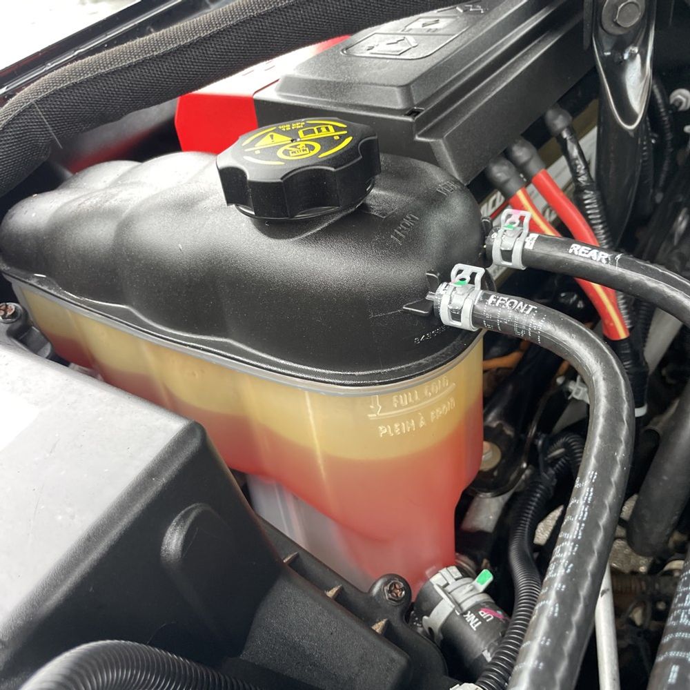 2020 Cadillac Escalade ESV - Image 3