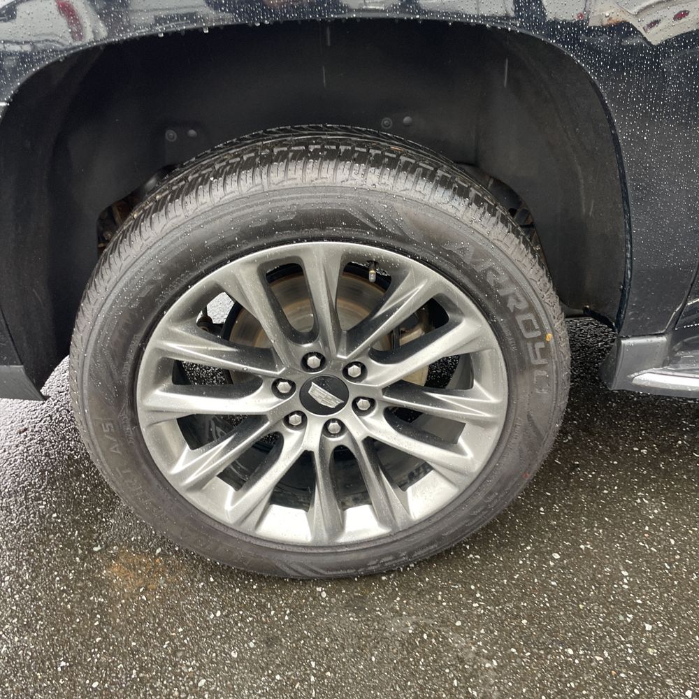 2020 Cadillac Escalade ESV - Image 19