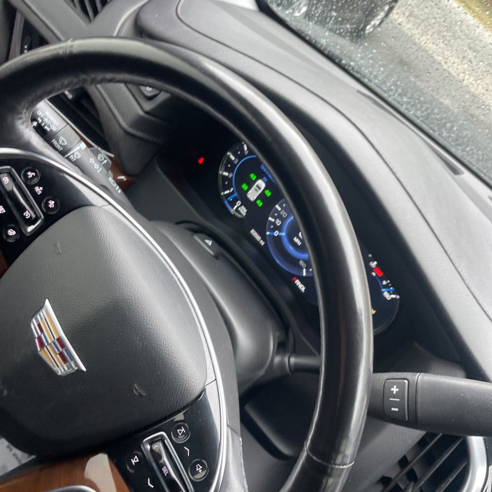 2020 Cadillac Escalade ESV - Image 28