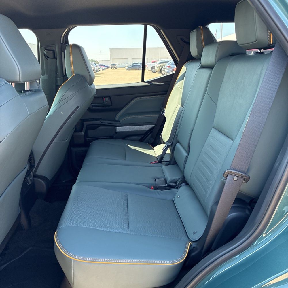 2025 Toyota 4Runner - Image 27