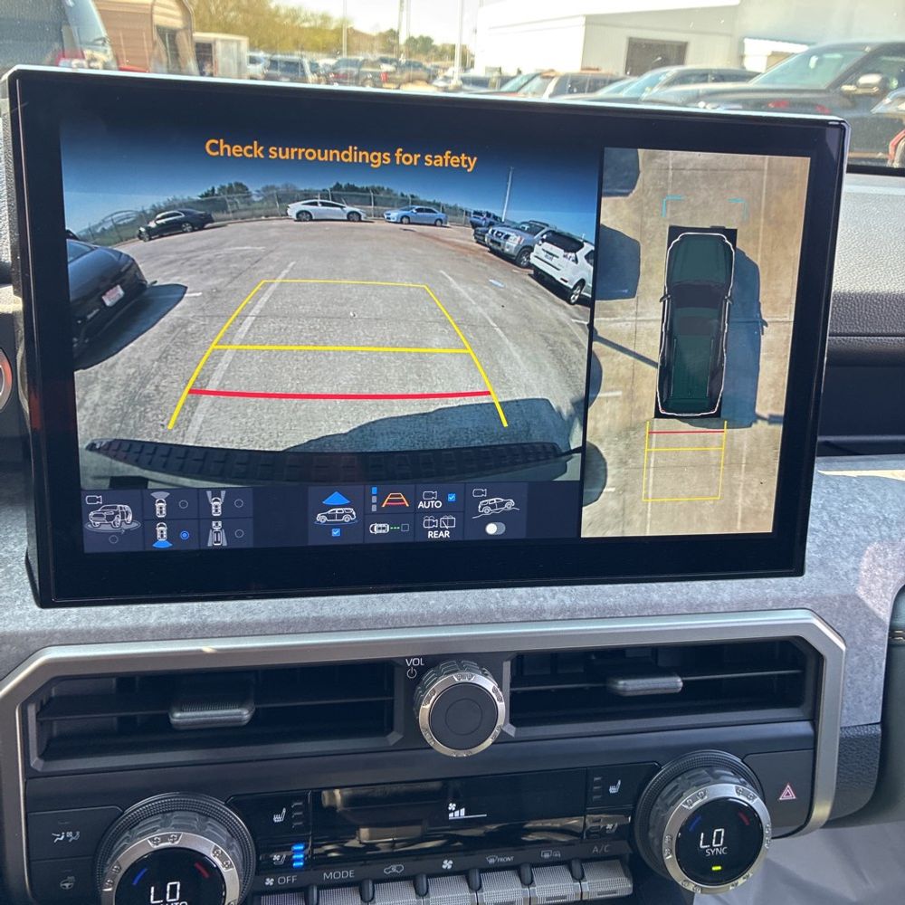 2025 Toyota 4Runner - Image 30