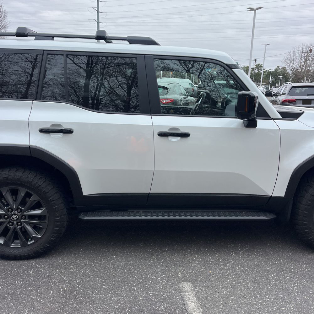 2025 Toyota Land Cruiser - Image 4