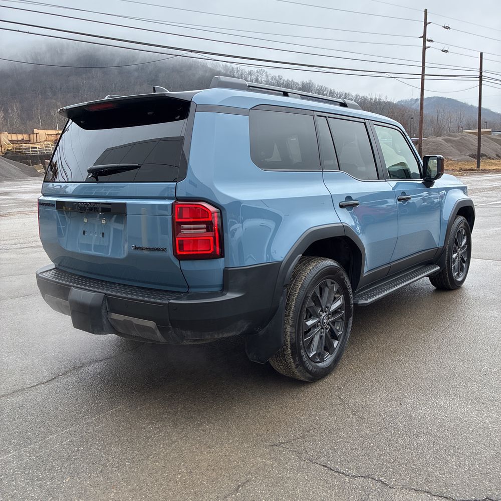 2026 Toyota Land Cruiser - Image 16