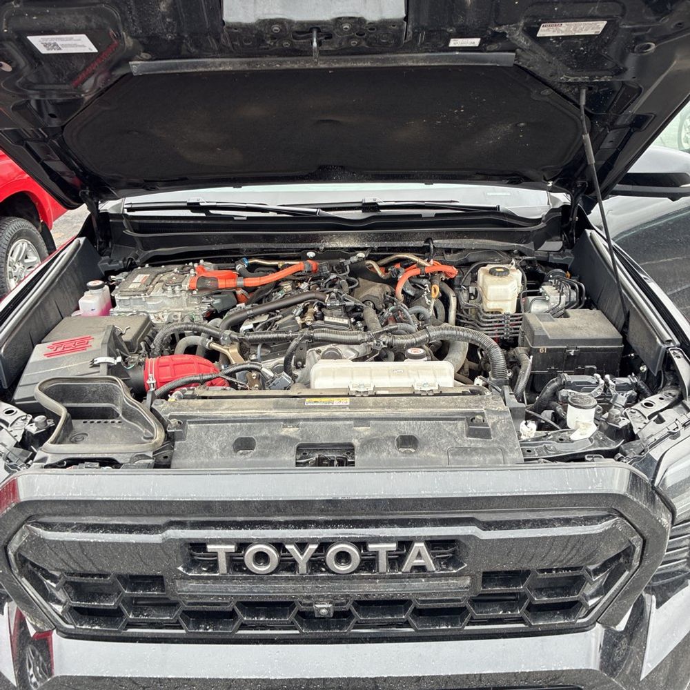 2025 Toyota Tacoma - Image 36