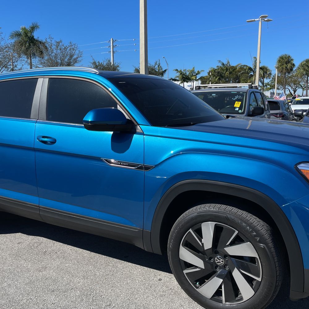 2024 Volkswagen Atlas Cross Sport - Image 10
