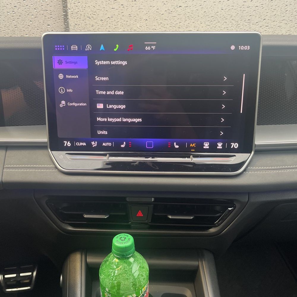 2025 Volkswagen Tiguan - Image 10