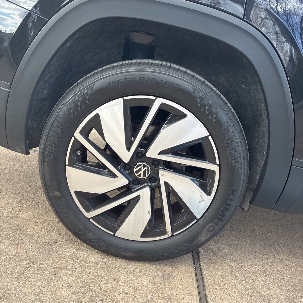 2024 Volkswagen Atlas - Image 7