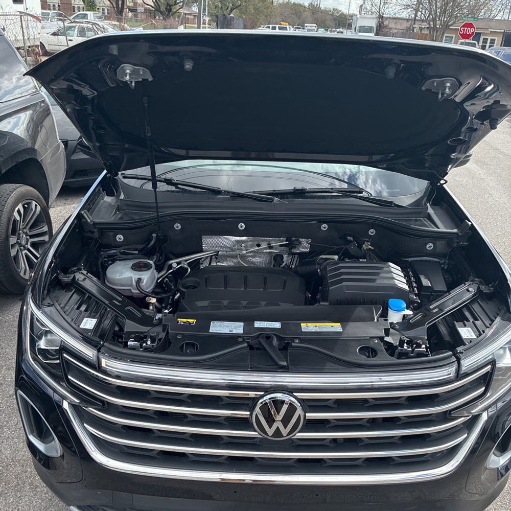 2024 Volkswagen Atlas - Image 12
