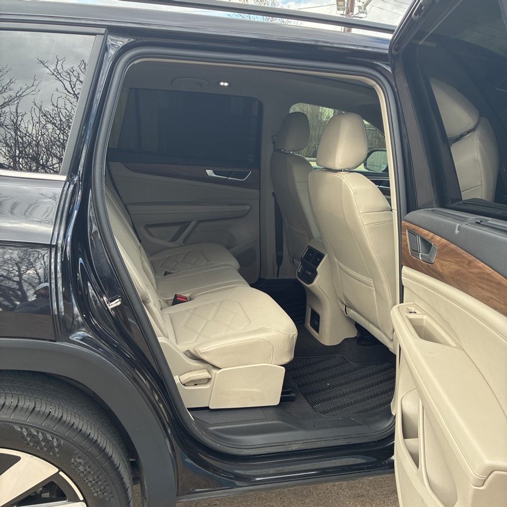 2024 Volkswagen Atlas - Image 36