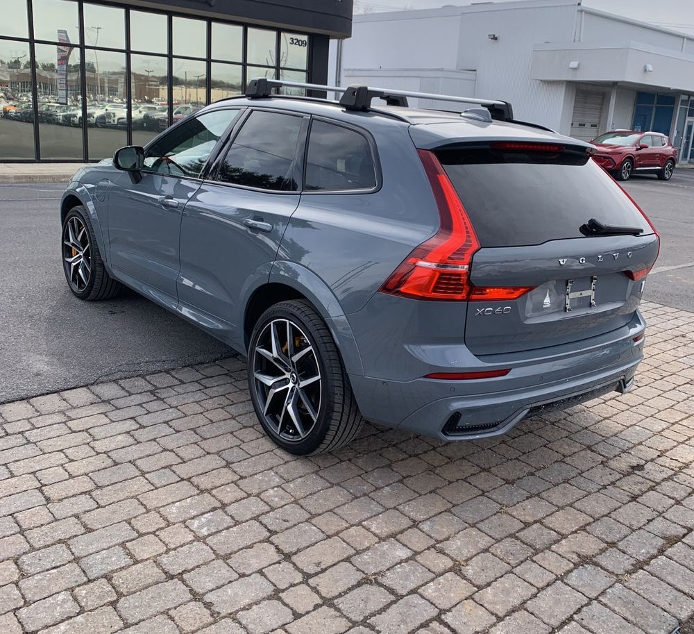 2022 Volvo XC60 - Image 21